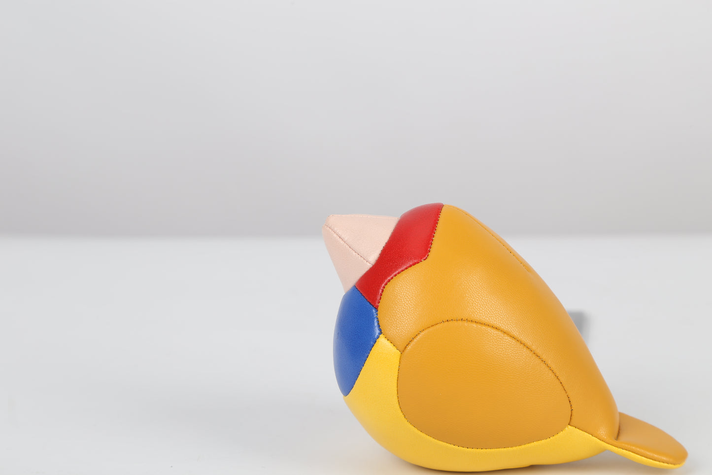 The seven-colored finch Leather Doll | Personalized Handmade Leather Accessories | Leather Crafts | SKY.LIN