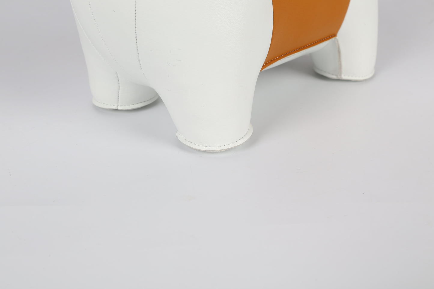 Short-legged cat Leather Doll | Personalized Handmade Leather Accessories | Leather Crafts | SKY.LIN