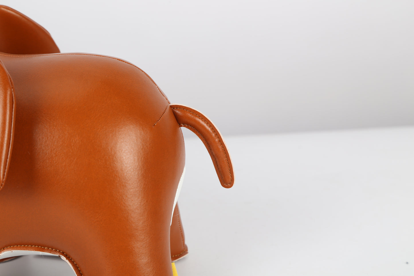 Pig Leather Doll | Personalized Handmade Leather Accessories | Leather Crafts | SKY.LIN