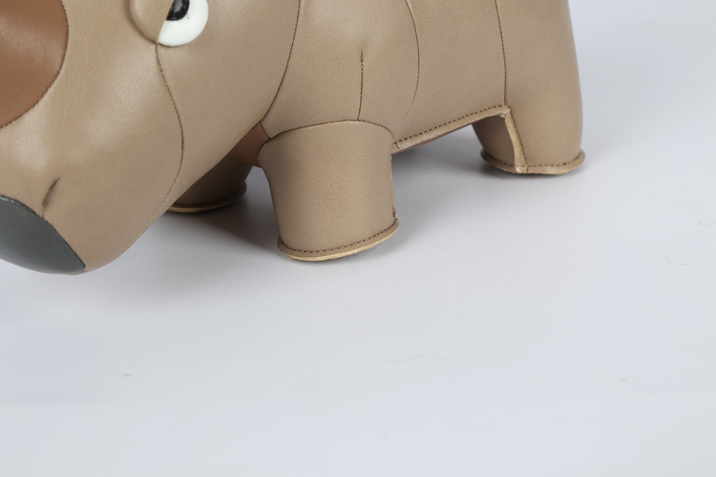 Rhinoceros Leather Doll | Personalized Handmade Leather Accessories | Leather Crafts | SKY.LIN